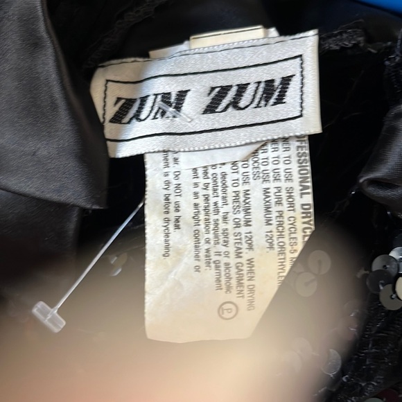 Zum Zum Size 3/4 juniors. A little sequined black Vintage dress - Picture 2 of 10